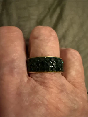 Gold Plated Titanium Steel Ring W/ Green & Black Rhinestones In A Size 7 - Image 1 of 4