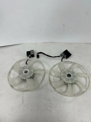 Ventiladores de radiador Lexus RC-F 2015-2024 5,0 L con módulos OEM Foto 1 de 4