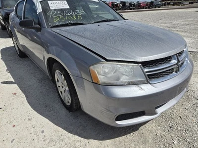 Подушка безопасности для переднего пассажира на приборную панель Dodge Avenger 2010-2014 годов выпуска без усовершенствованной многоступенчатой подушки безопасности - Изображение 1 из 4