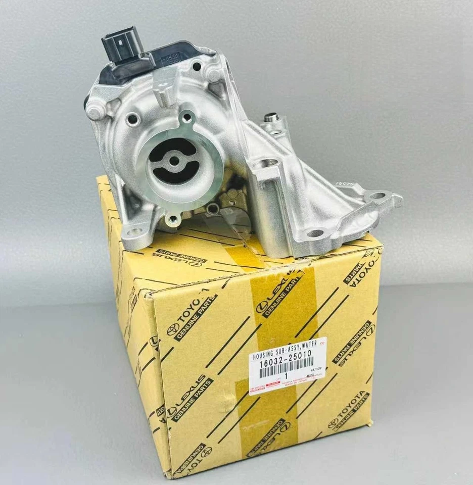 16032-25010 TOYOTA CAMRY RAV4 LEXUS ES350 NX HOUSING ASSY, WATER INLET NEW OEM Foto 1 de 4