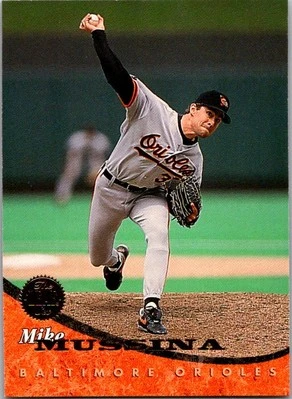 1994 Leaf Mike Mussina  105 Baltimore Orioles - Image 1 of 2