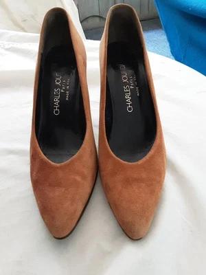 VTG CHARLES JOURDAN shoes -Rich Brown Suede pump size 7.5 M - Image 1 of 4