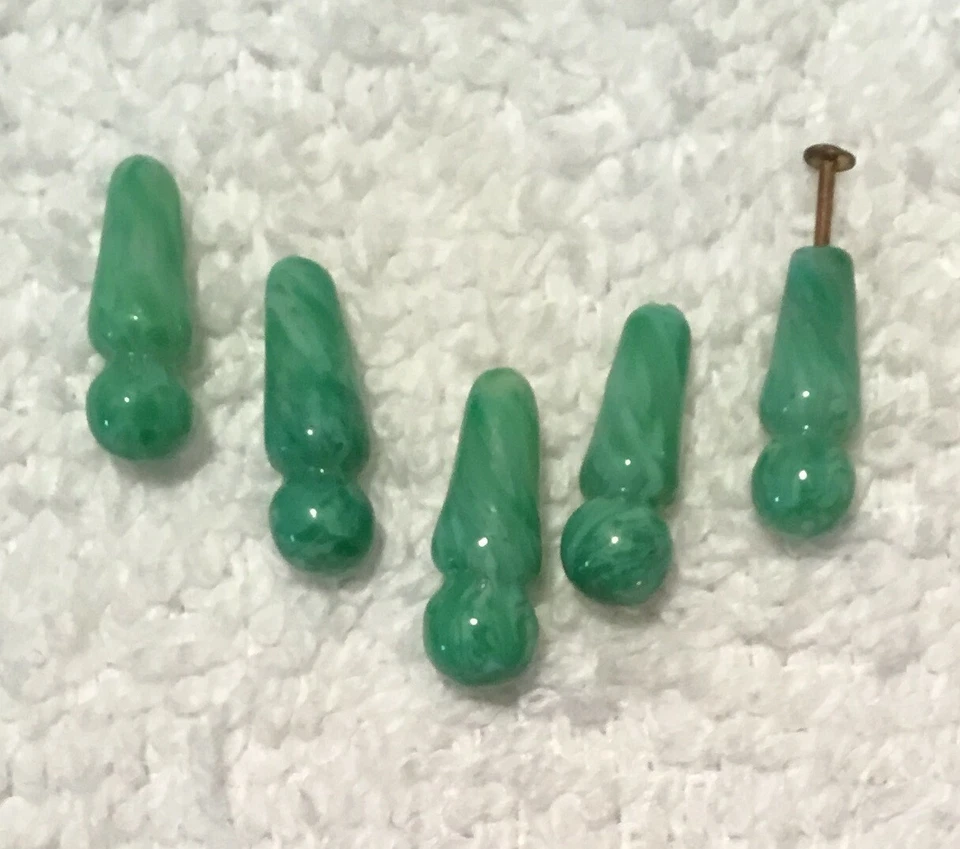 VINTAGE HAND MADE JAPANESE CHERRY BRAND JADE GREEN GLASS ART DECO DROPS 10 PCS - Изображение 1 из 1