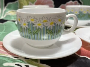 RARE Arcopal Arcoroc Daisies Milk Glass Cup and Saucer Sets France ( 8 Pcs) VTG - Picture 1 of 24