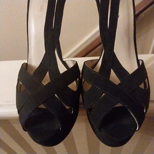 ZARA - Black T Bar Platform Heels. Suede. Size 7. Great Condition. - Picture 1 of 9