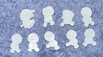 2014 Hasbro Disney Frozen Operation Game Replacement 9 Mini Snowmen - Image 1 of 3