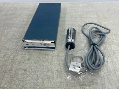 Telemecanique XSA-A10011 电感接近传感器 10 毫米范围 N.O. 24-240Vac 银色 — 第 1/4 张图片