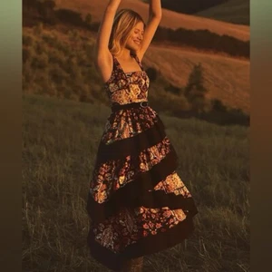 Anthropologie - Picture 1 of 16