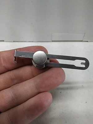 Genuine Singer Sewing Machine #161172 Seam Guide with Metal Base - Image 1 of 4