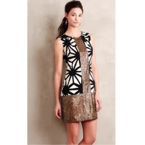 Abito Anthropologie x Tabitha Karimata geometrico Sunburst oro paillettes 2 - Foto 1 di 11