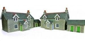 Metcalfe PO255 Workers Stone Cottages Die Cut Card Kit 00 Gauge - T48 Post - Picture 1 of 10