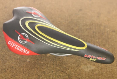 De colección NUEVO EN STOCK Italiano Gipiemme Nitrec Gel Negro Ciclismo Bicicleta Sillín Asiento Foto 1 de 4
