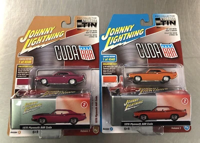  JOHNNY LIGHTNING LATA DE ALMACENAMIENTO 1970 PLYMOUTH AAR CUDA (LOTE DE 2) VERSIÓN A & B Foto 1 de 4