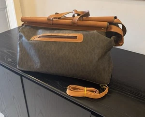 Weekend bag - Picture 1 of 9