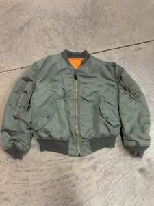 Vintage 1970s 1980s  Alpha Industries MA-1 Flight Jacket Military Green Large - Picture 1 of 3