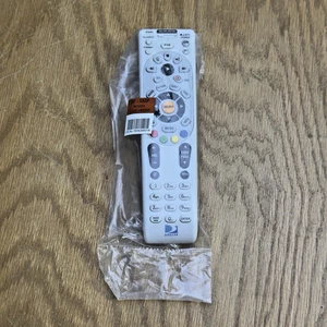 DIRECTV RC65RX Remote Control - New - Open Package - Picture 1 of 5