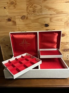 Vintage 1970’s Buxton Jewelry Box Cream Outside Red Satin Inside - Picture 1 of 16