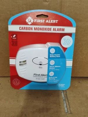 FIRST ALERT Battery Powered Carbon Monoxide Alarm 1039718 - Sealed - NEW - Image 1 of 3