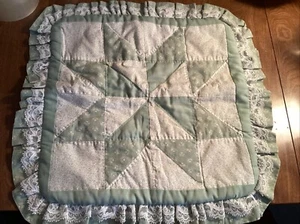 Vintage Quilted Zipper 13 1/2” Pillow Cover  Green and White with Lace - Picture 1 of 10