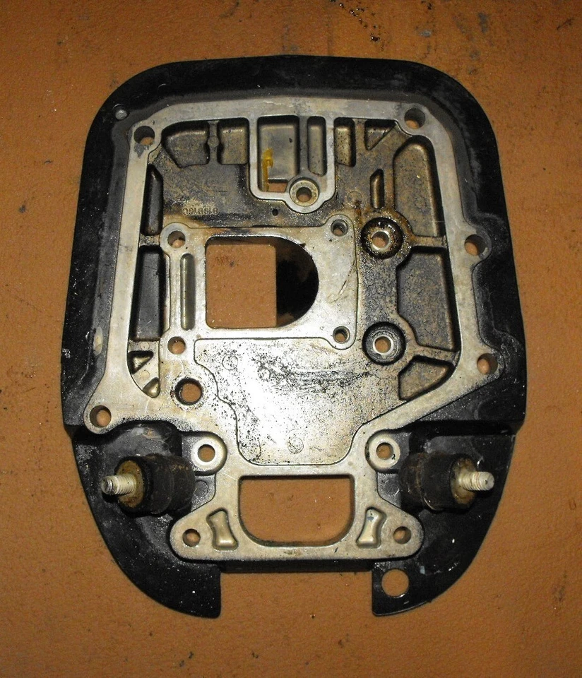 Force 40 50 HP 2 Cylinder Spacer Plate Assembly F684680-2	 Fits 1992-1996 - Image 1 of 2