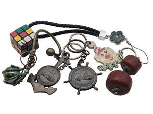 Menge 7 Vintage verschiedene große Sorten Neuheit Schlüsselanhänger-mit Ringen kostenloser Versand - Bild 1 von 11