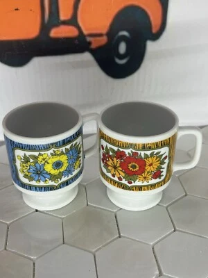 Coffee Cups Royal Crown Smug Mugs Arnart Flowers 44/183 Cup Mugs Orange & Blue - Image 1 of 4