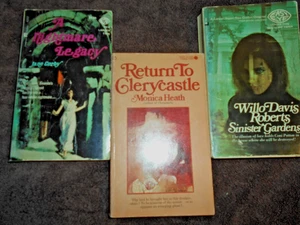 VINTAGE EASY-EYE GOTHIC PAPERBACKS LOT(3) EARLY-1970s - Picture 1 of 3
