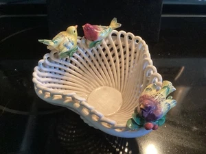 Delicate Porcelain Lattice Weave Decorative - Dish - Manises Spain - O - Picture 1 of 4
