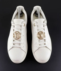 LOUIS VUITTON FrontRow Size EU39 US8-8.5 White Leather Gold Logo LV Sneakers - Picture 1 of 20