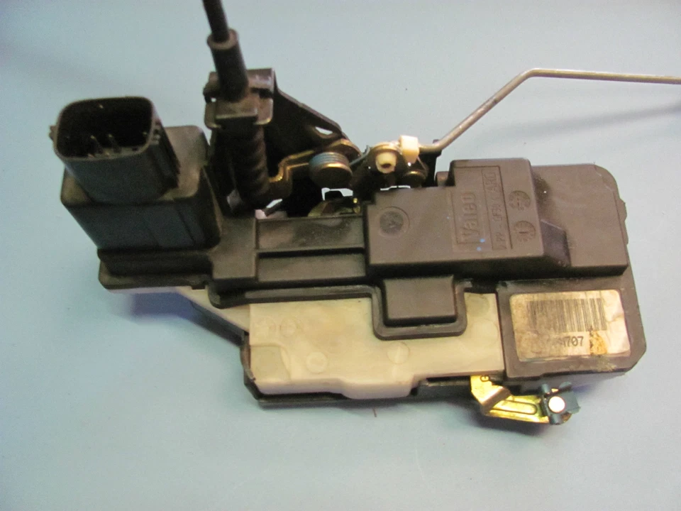 Actuador de cierre de cerradura de puerta delantera izquierda Volvo S60 2001 2002 2003 2004   Foto 1 de 1