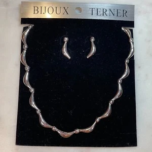 Bijoux Terner | Vintage Y2K Silver Tone Choker Necklace and Earrings Set - Picture 1 of 7