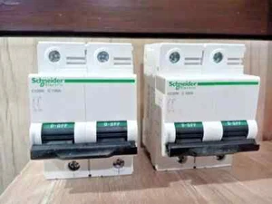Lote de 2 piezas -A9N18362 Schneider C120N-interruptor circuito-2P-100A-C curva - totalmente nuevo - Imagen 1 de 7
