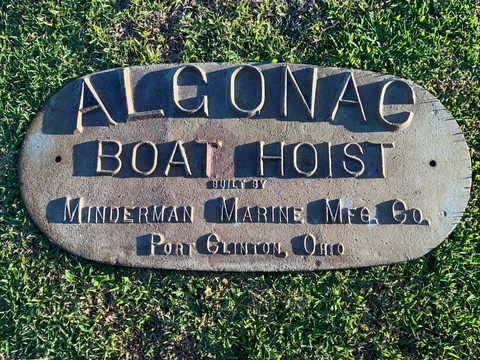 ANTIQUE LARGE CAST IRON “ALGONAC BOAT HOIST” MARITIME NAUTICAL BUILDING PLAQUE Cover