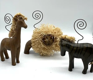 Geschnitzte Holz Tier Notizhalter Giraffe Zebra Löwe Notizhalter Bast Boho - Bild 1 von 10