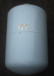 VAREM EXTRAVAREM EXPANSION CHAMBER 40 LITRE MODEL: R104223S4000000 - Picture 1 of 5