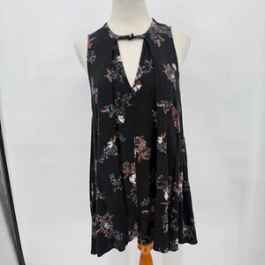 Top donna Free People nuovo senza etichette snap out of it senza maniche swing prezzo al dettaglio consigliato $ 88 nero XS - Foto 1 di 5