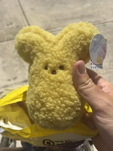 Peeps Marshmallow Scented Plush Toy - Yellow Bunny - Picture 1 of 3
