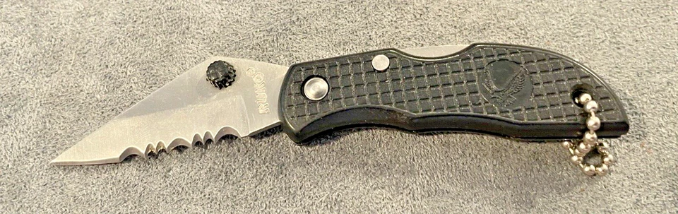 Складной карманный нож Ruko модель RK7032 с комбинированным лезвием и замком черный — 1080,23 - Изображение 1 из 4