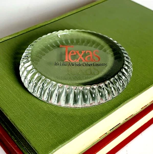 Texas Paperweight Glass Its Like A Whole Other Country Round Fluted Red Logo - Picture 1 of 5