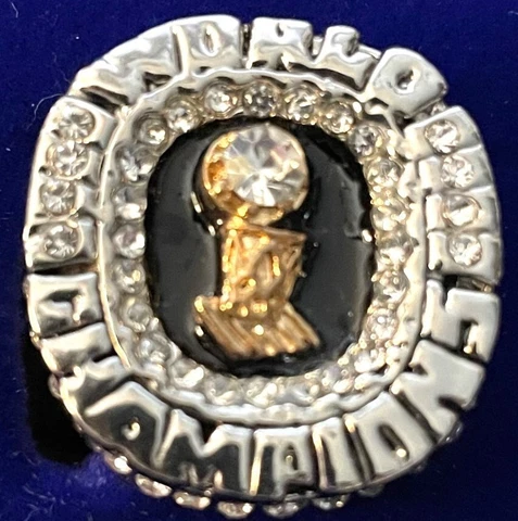 2012 NBA Miami Heat World Championship Replica Ring Dwayne Wade Size 11 Cover