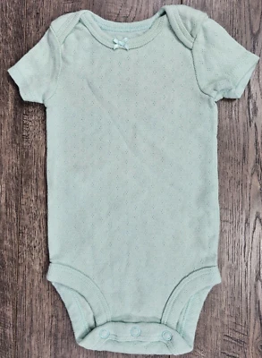 Body con ojales verdes recién nacido Just One You Carter's ropa para bebé niña Foto 1 de 2