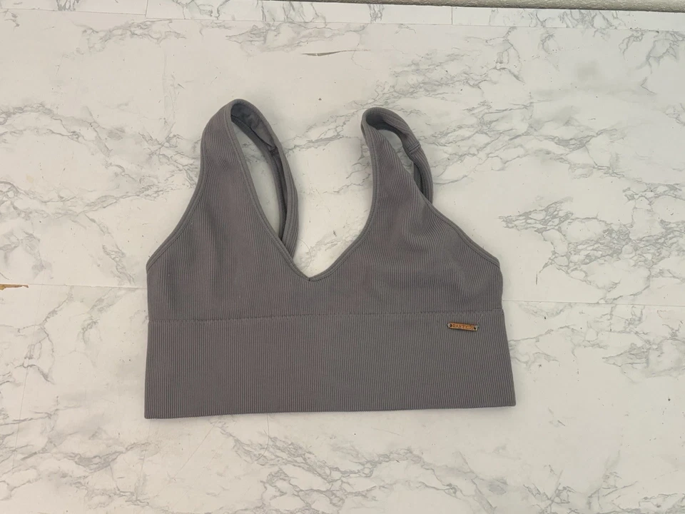 Sutiã esportivo íntimo Danskin tamanho M azul sem forro pulôver sem almofadas cinza C1 - Imagem 1 de 4