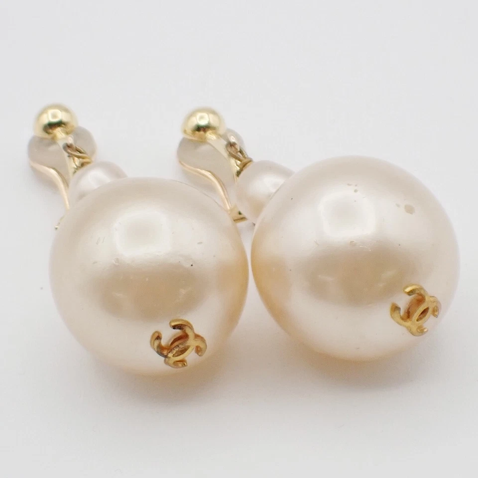 CHANEL CC Logo Imitation Pearl Dangle Drop Earrings Clip-On White GHW 36RF369 - Image 1 of 4