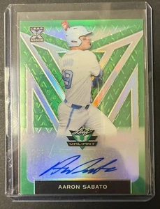 2020 Leaf Valiant Aaron Sabato Green Prismatic Auto RC /99 Twins - Bild 1 von 6