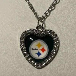 Pittsburgh Steelers NFL Fashion Heart Charm Football Necklace NEW - Picture 1 of 2