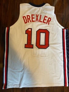 Clyde Drexler autographed Team USA jersey HOF Rockets Blazers - Picture 1 of 2