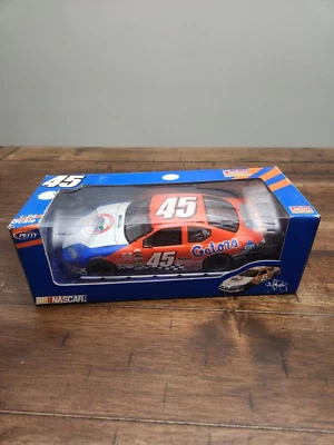 #45 Kyle Petty Dodge escala 1:24 Florida Gators Checkers NASCAR Foto 1 de 3