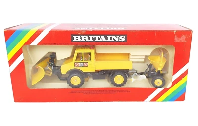 Britains Farm 1:32 MERCEDES-BENZ UNIMOG Tractor Lorry & SNOW PLOUGH 9595 MIB New - Image 1 of 4