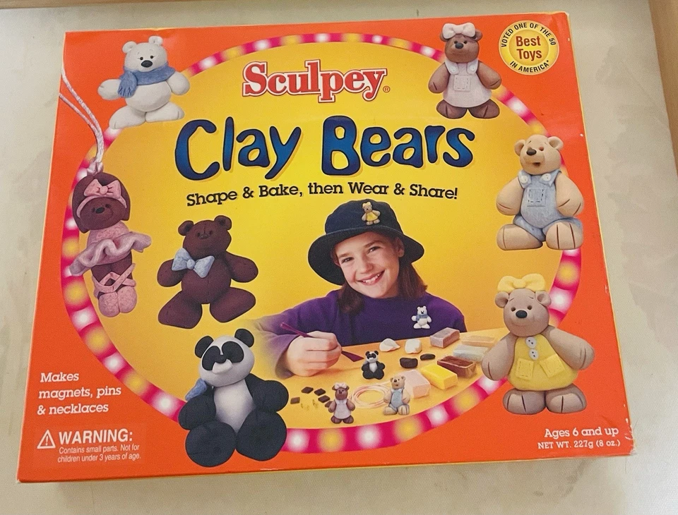 Forma y hornea de osos de arcilla Sculpey. Foto 1 de 2