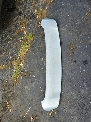 MONTAJE ALERÓN TRASERO TOYOTA PRIUS V DOS GRIS 12-18  Foto 1 de 4